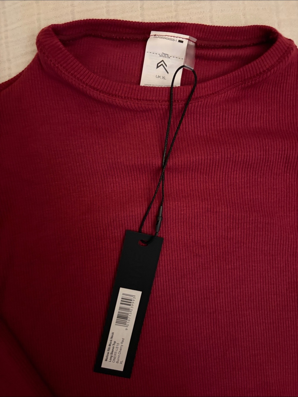 Mellow Rib Mock Neck Long Sleeve Top |
Burnt Cherry - XL - Picture 3 of 4